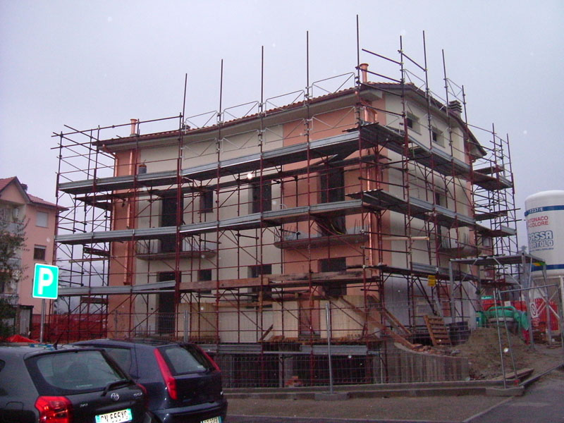 cantiere_esterno.jpg